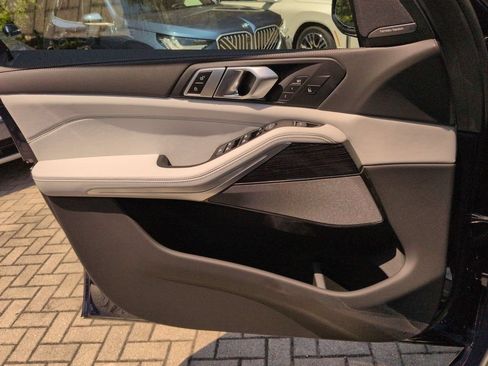 New 2026 BMW X5 xDrive40i w/ M Sport Package AWD/4WD image 31