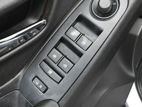 Used 2016 Chevrolet Trax LS image 17