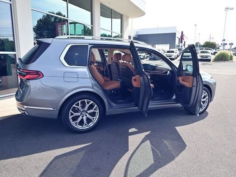 Used 2024 BMW X7 xDrive40i AWD/4WD image 34