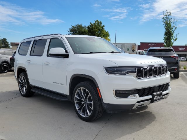 Used 2022 Jeep Wagoneer Series II w/ Premium Group I AWD/4WD image 7