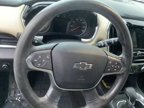 Used 2022 Chevrolet Traverse LS w/ Midnight/Sport Edition image 14