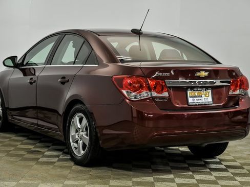 Used 2015 Chevrolet Cruze LT image 6
