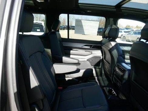 New 2026 Jeep Grand Wagoneer Limited w/ Premium Group II AWD/4WD image 12