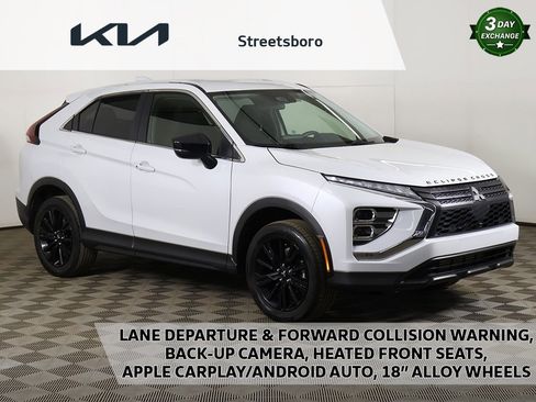 Used 2024 Mitsubishi Eclipse Cross LE image 1