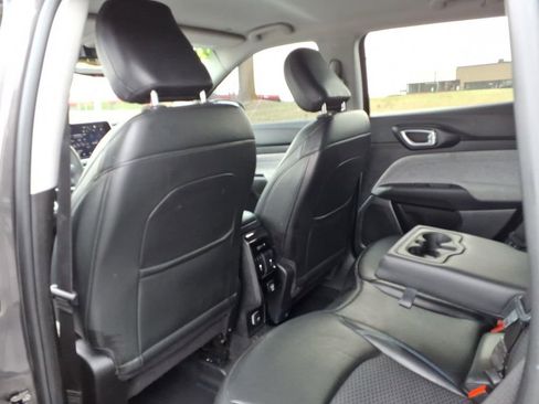 Used 2022 Jeep Compass Latitude image 27