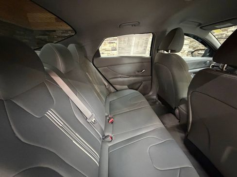 Used 2022 Hyundai Elantra SEL w/ Convenience Package image 30