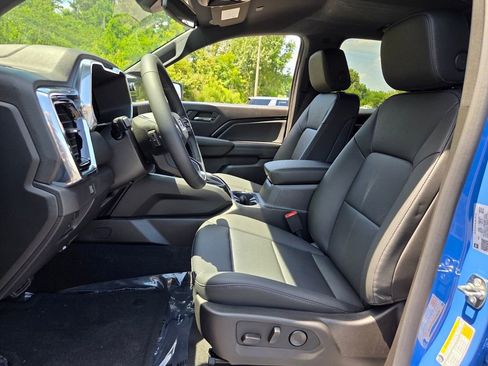 New 2026 GMC Canyon Elevation w/ Convenience Package RWD image 11