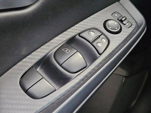 Used 2025 Nissan Sentra SV image 14