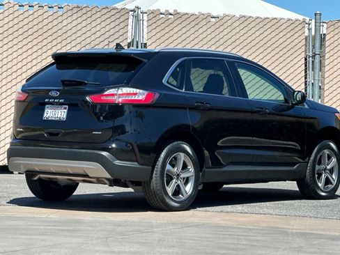 Used 2024 Ford Edge SEL w/ Convenience Package AWD/4WD image 4