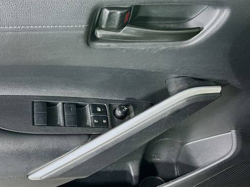 Used 2023 Toyota Corolla Cross LE FWD image 14