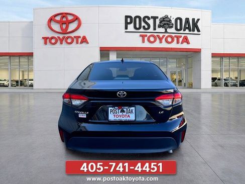 Used 2024 Toyota Corolla LE FWD image 9
