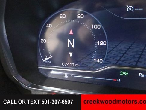 Used 2023 GMC Yukon SLT AWD/4WD image 71