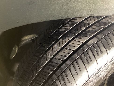 Certified 2023 Toyota Highlander XSE image 7