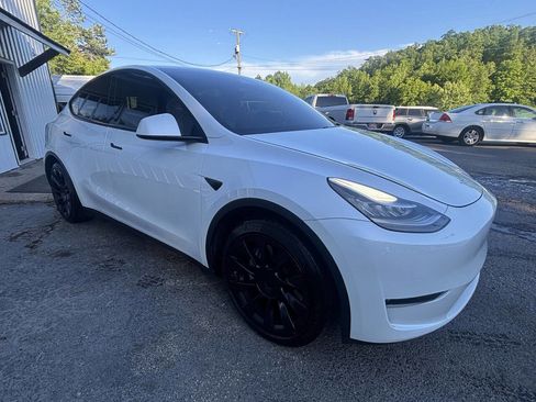 Used 2020 Tesla Model Y Long Range AWD/4WD image 8
