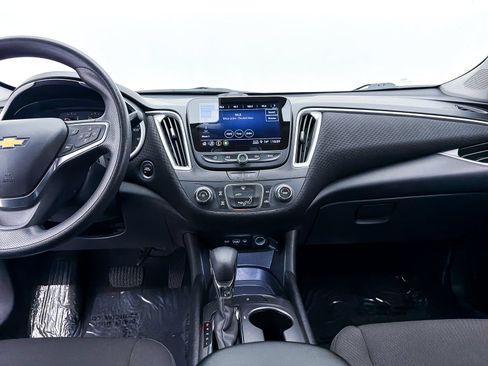 Used 2024 Chevrolet Malibu LS FWD image 6