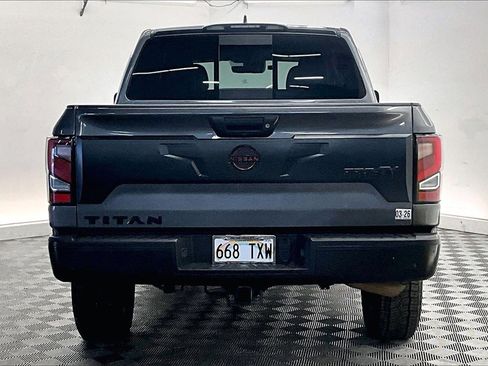 Used 2023 Nissan Titan PRO-4X image 3