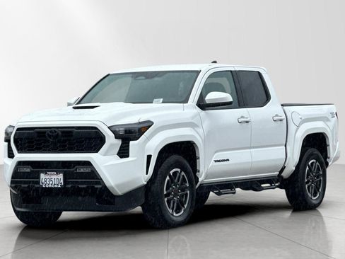 Used 2025 Toyota Tacoma TRD Sport image 8