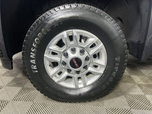 Used 2025 GMC Sierra 2500 Pro image 30