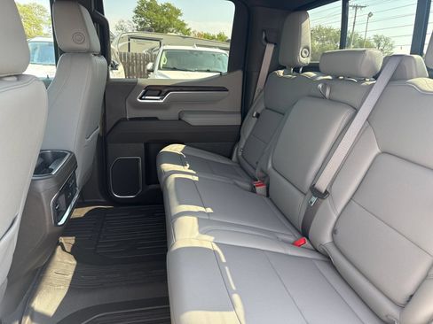 New 2026 GMC Sierra 1500 SLT w/ SLT Premium Plus Package AWD/4WD image 23