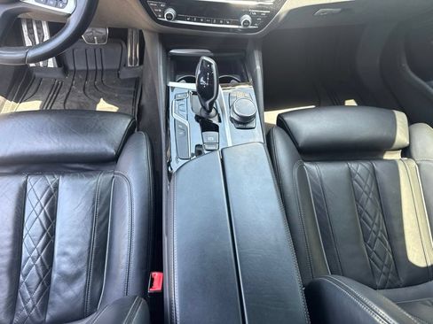 Used 2020 BMW M550i xDrive w/ Executive Package AWD/4WD image 20
