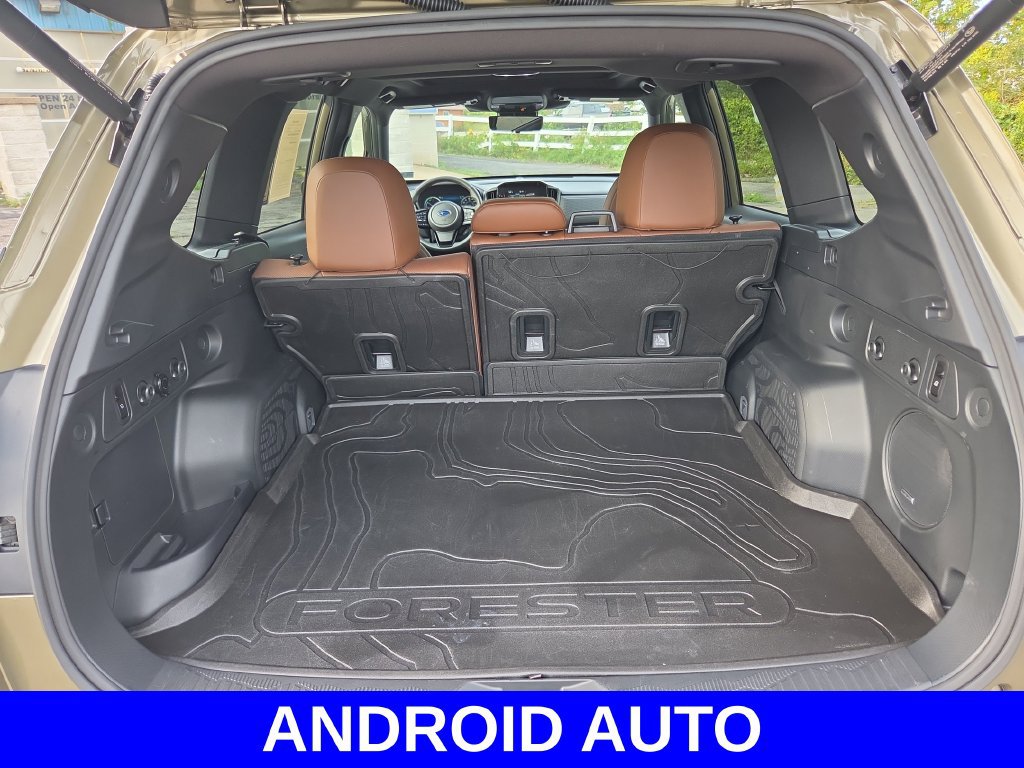 Used 2025 Subaru Forester Touring AWD/4WD image 18