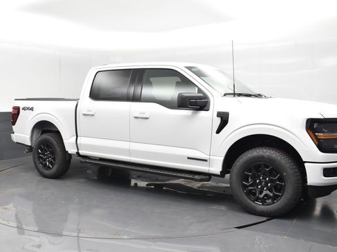 New 2025 Ford F150 XLT w/ Equipment Group 301A Standard image 9