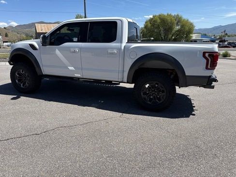 Used 2019 Ford F150 Raptor w/ Equipment Group 802A Luxury AWD/4WD image 4
