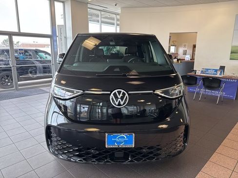 New 2025 Volkswagen ID. Buzz Pro S image 2