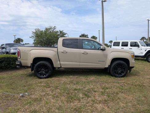 Used 2022 GMC Canyon Elevation w/ Elevation Premium Package AWD/4WD image 2
