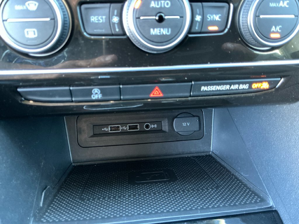 Used 2021 Volkswagen Atlas SEL Premium AWD/4WD image 18