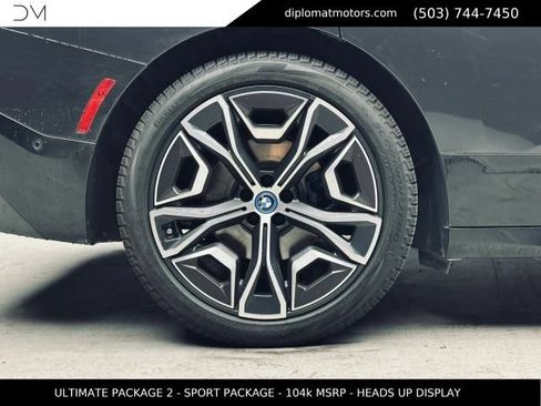 Used 2023 BMW iX xDrive50 w/ Ultimate Package 2 AWD/4WD image 38