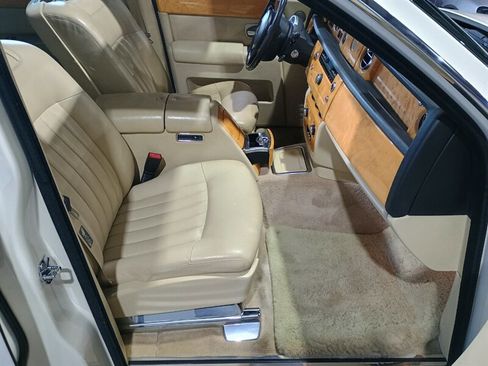 Used 2006 Rolls-Royce Phantom Sedan RWD image 33