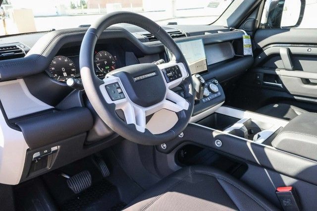 Certified 2025 Land Rover Defender 110 S AWD/4WD image 18