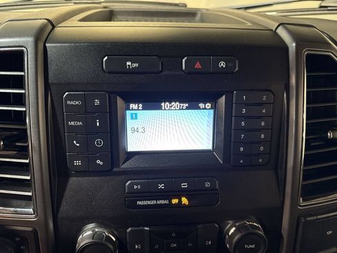 Used 2018 Ford F150 XLT AWD/4WD image 12