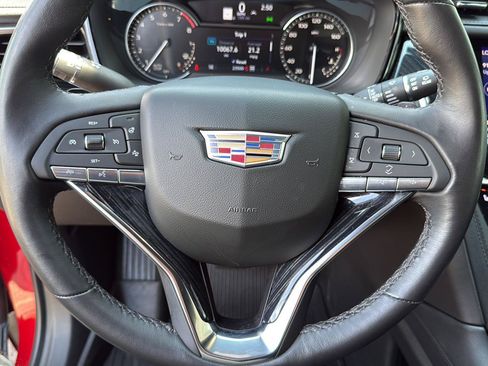 Used 2024 Cadillac XT6 Premium Luxury w/ LPO, Floor Liner Package AWD/4WD image 17