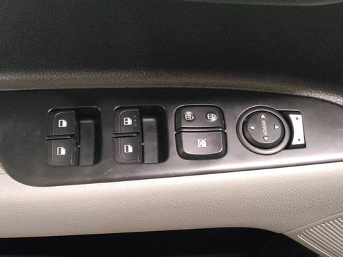 Used 2023 Kia Rio S w/ Technology Package image 27