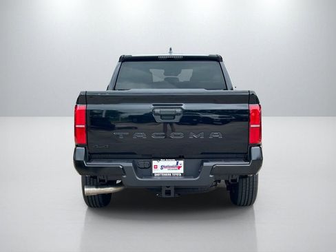 Used 2025 Toyota Tacoma SR5 AWD/4WD image 6