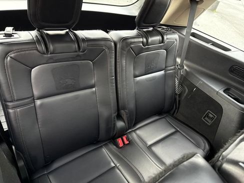 Used 2020 Lincoln Aviator Reserve w/ Equipment Group 202A image 25