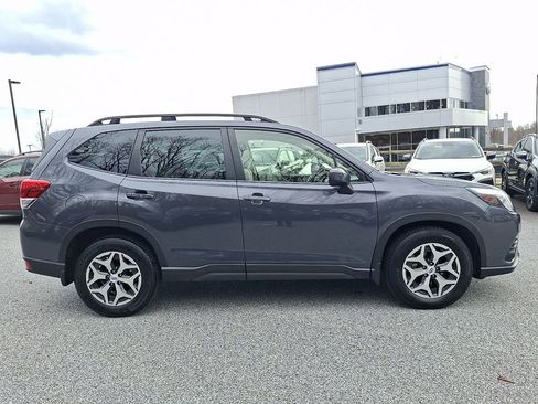 Certified 2023 Subaru Forester Premium AWD/4WD image 8