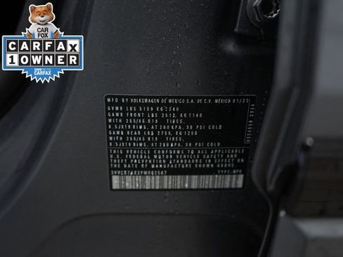 Used 2023 Volkswagen Tiguan SE R-Line image 27