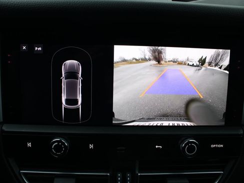 Used 2022 Porsche Macan image 30