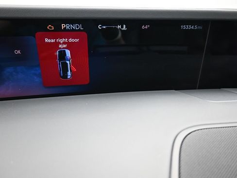 Used 2025 Lincoln Nautilus Reserve AWD/4WD image 14
