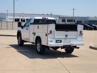 New 2024 GMC Sierra 2500 Pro w/ Convenience Package