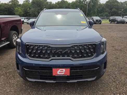 Used 2025 Kia Telluride EX X-Line AWD/4WD image 2