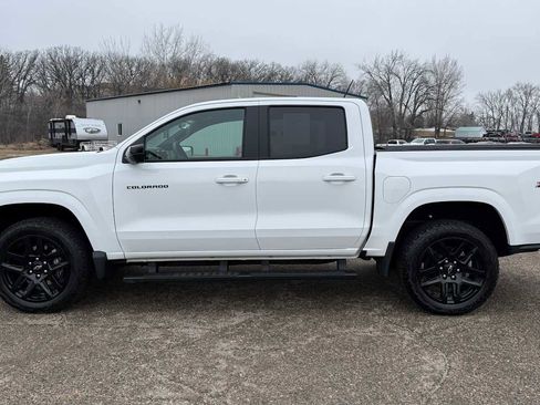 Used 2025 Chevrolet Colorado Z71 w/ Technology Package image 6
