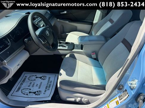 Used 2012 Toyota Camry LE FWD image 15