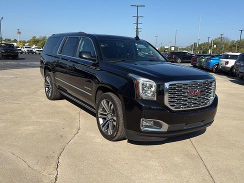 Used 2020 GMC Yukon XL Denali w/ Denali Ultimate Package image 7