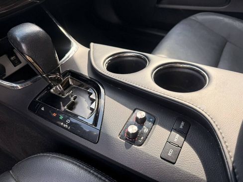 Used 2015 Toyota Avalon XLE Premium FWD image 13