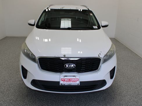 Used 2019 Kia Sorento AWD w/ LX Convenience Package image 3