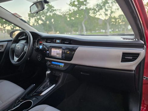 Used 2016 Toyota Corolla LE FWD image 16